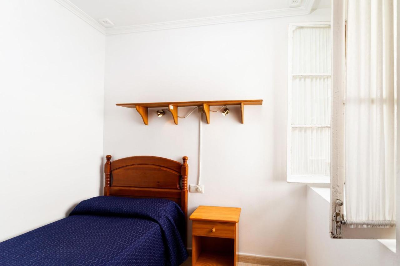 Luminoso Apartamento En 加的斯 外观 照片